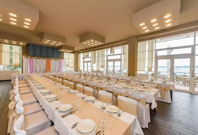 בית מלון כפרי Móló