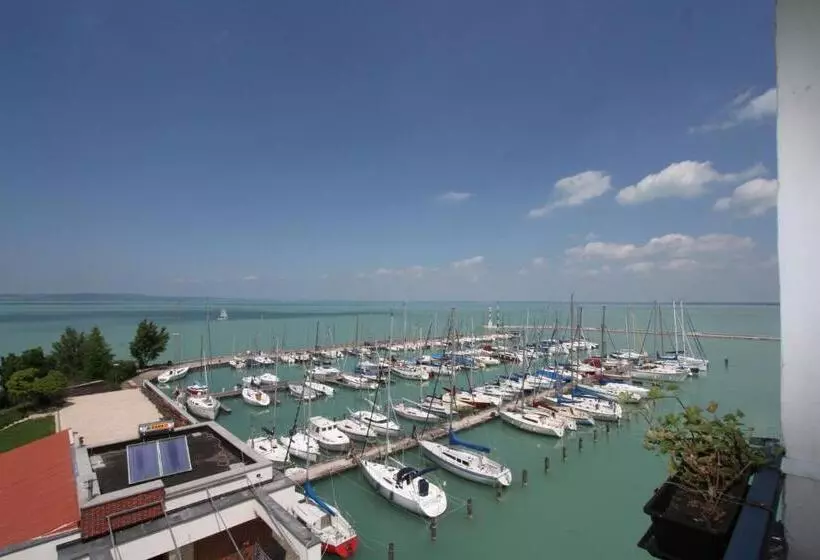 בית מלון כפרי Móló