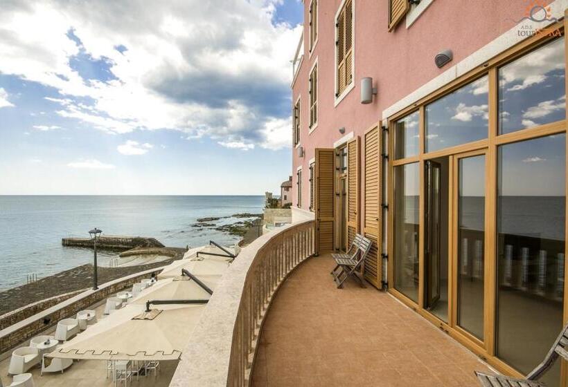 ホテル Rotonda Inn Novigrad