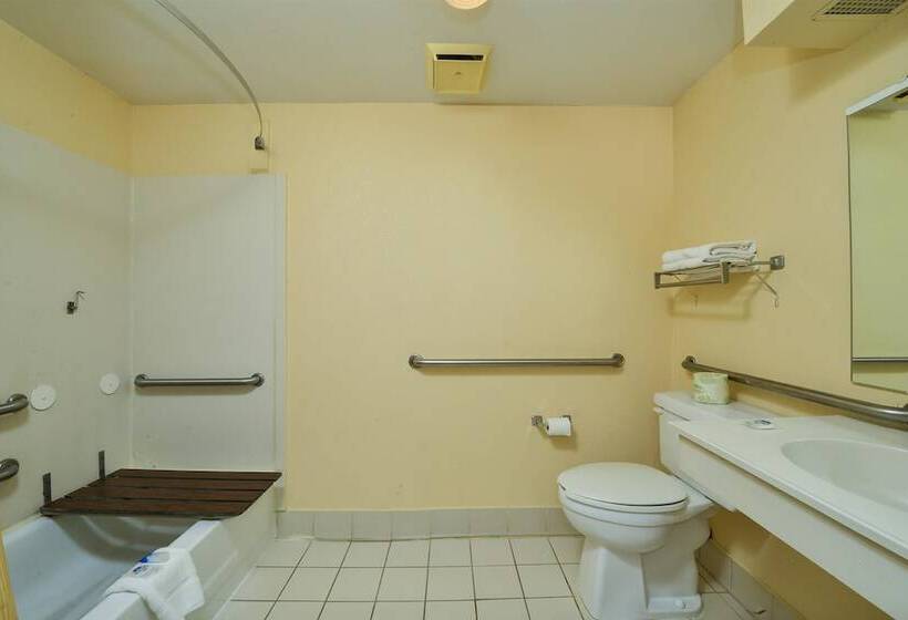 فندق Americas Best Value Inn Evansville East