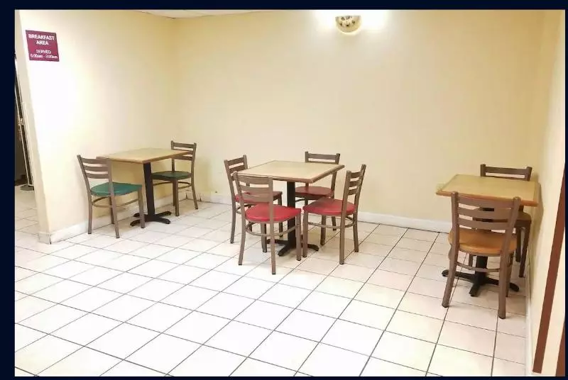 Hotelli Americas Best Value Inn Evansville East