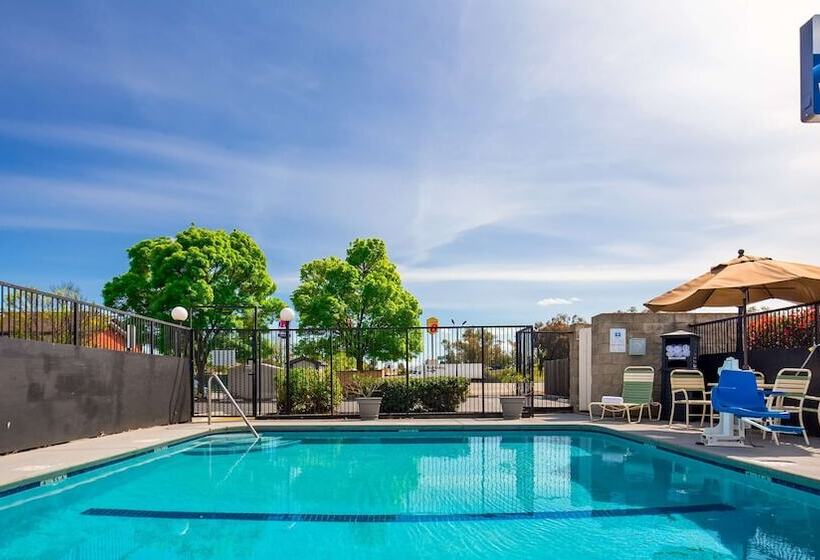 فندق Best Western Willows Inn