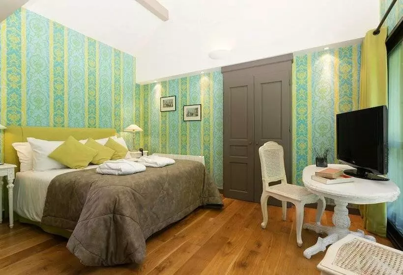 ホテル Chateau De Candie