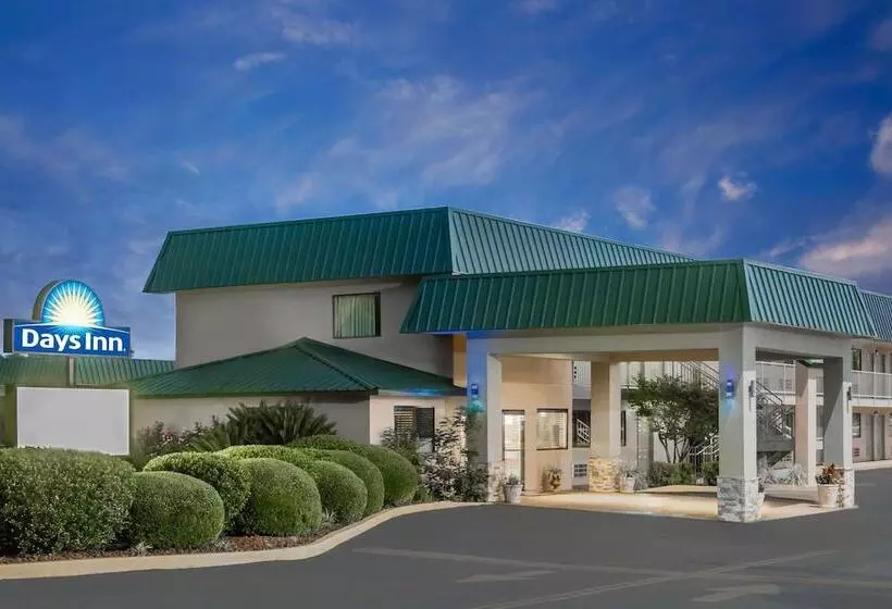 בית מלון כפרי Days Inn By Wyndham Blakely