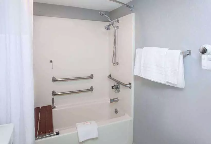 Отель Days Inn By Wyndham Farmer City