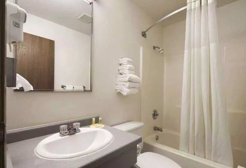 ホテル Days Inn Willmar