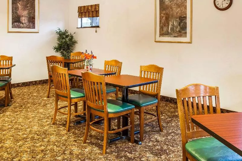 ホテル Econo Lodge