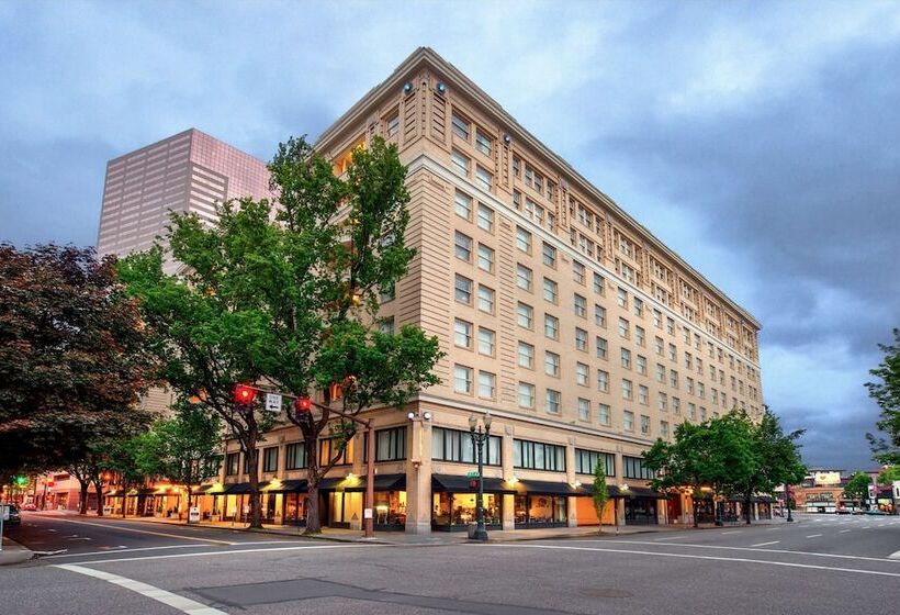 فندق Embassy Suites By Hilton Portland Downtown