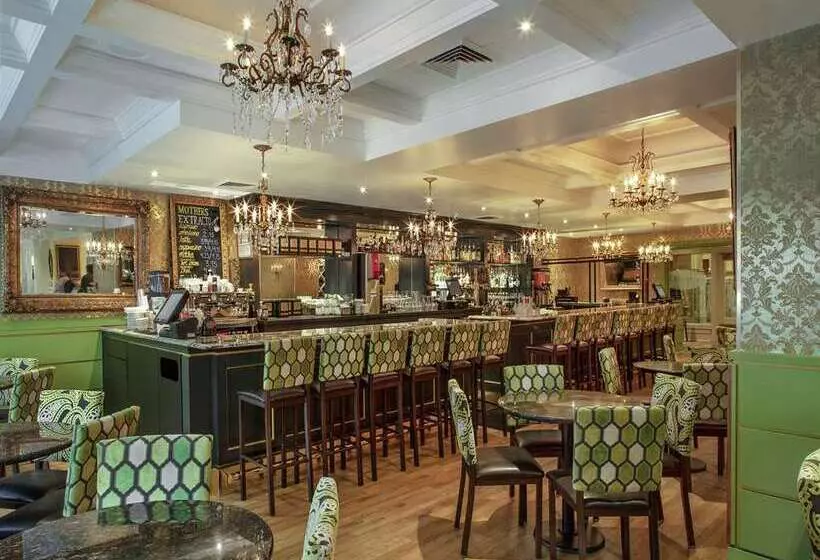 Отель Embassy Suites By Hilton Portland Downtown