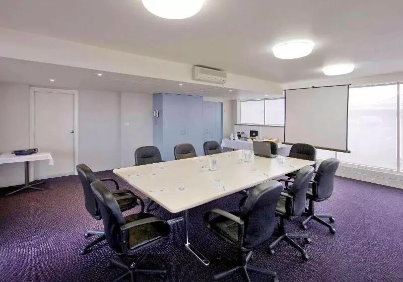 호텔 Ibis Styles Tamworth