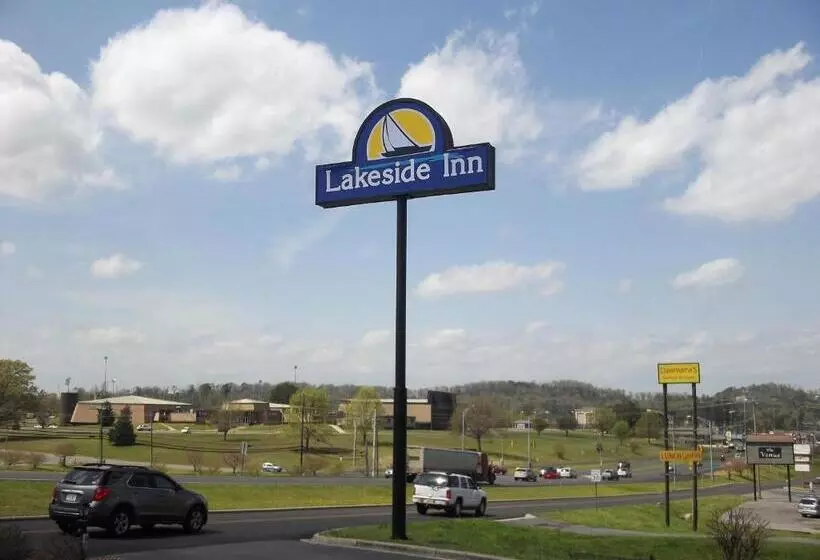 酒店 Lakeside Inn