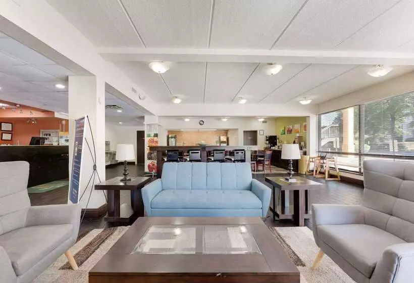 فندق Quality Inn Airport Southeast