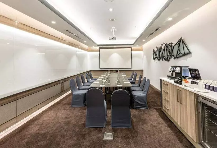 هتل The Palace Of The Lost City At Sun City Resort