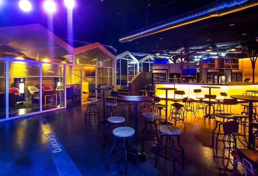 هتل The Palace Of The Lost City At Sun City Resort