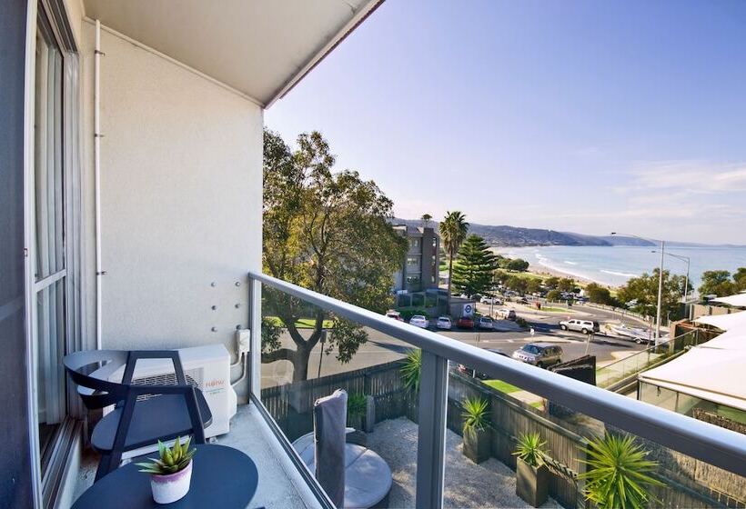 Lorne Bay View Motel