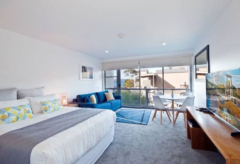 Lorne Bay View Motel