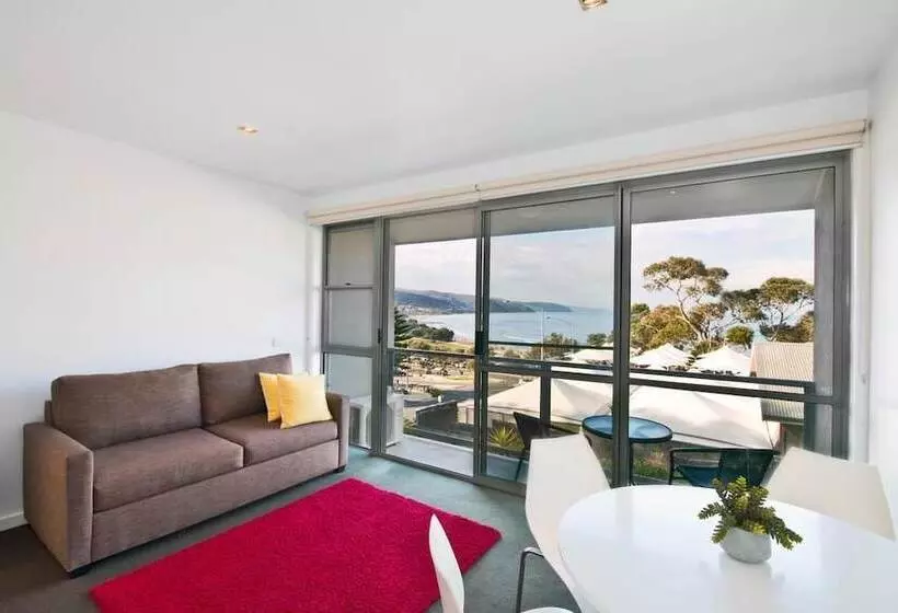 Lorne Bay View Motel