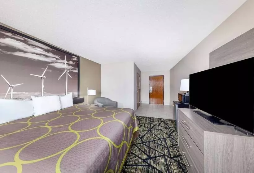 Мотель Super 8 By Wyndham Pratt