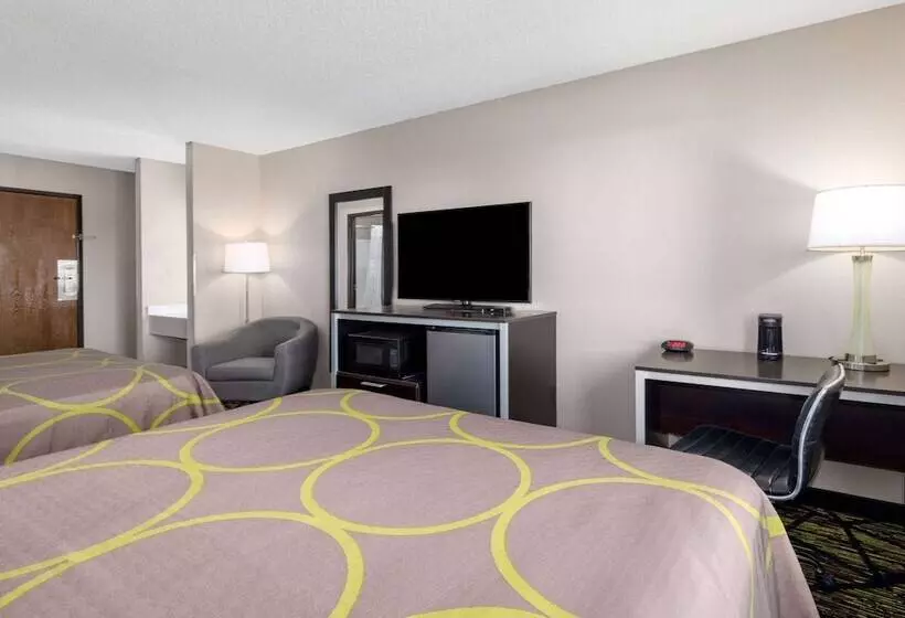 Мотель Super 8 By Wyndham Pratt