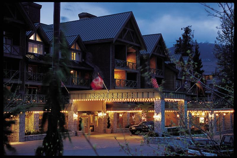 Pinnacle Hotel Whistler
