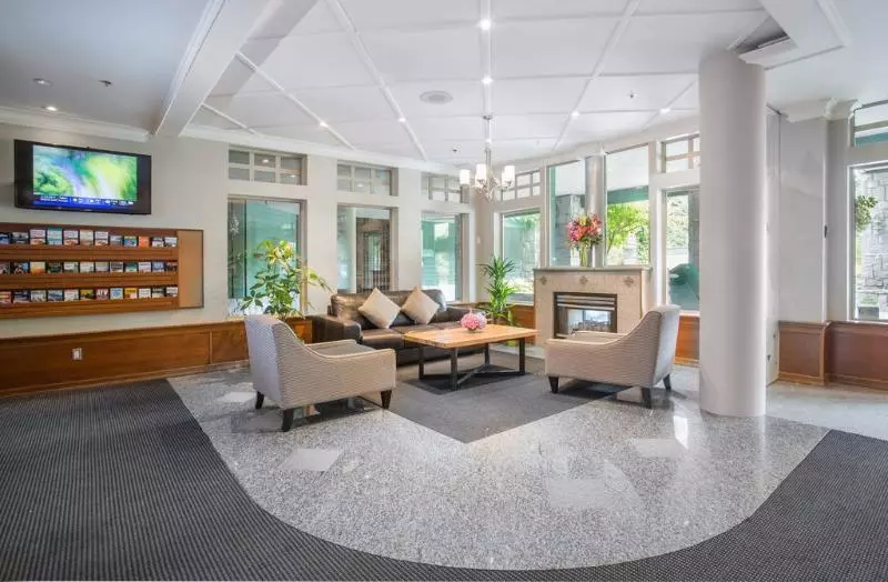 Pinnacle Hotel Whistler