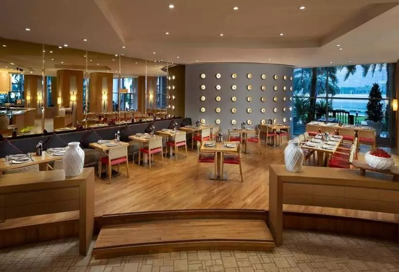 Hotelli Beach Rotana   Abu Dhabi