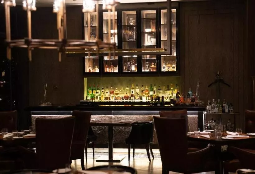 Hotelli Beach Rotana   Abu Dhabi