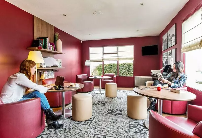 فندق Campanile Besançon Nord Ecole Valentin