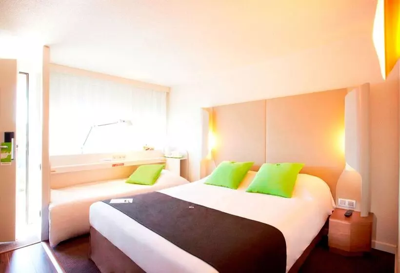 فندق Campanile Besançon Nord Ecole Valentin