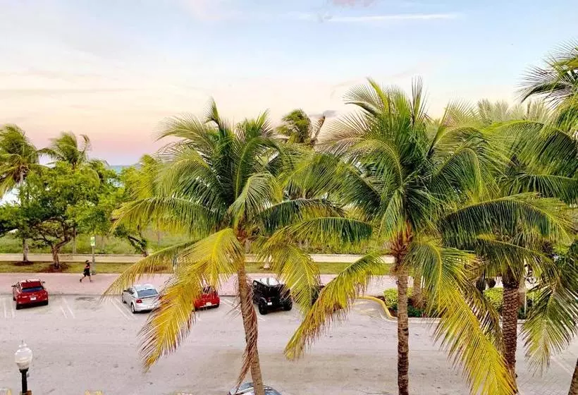 בית מלון כפרי Ocean Surf