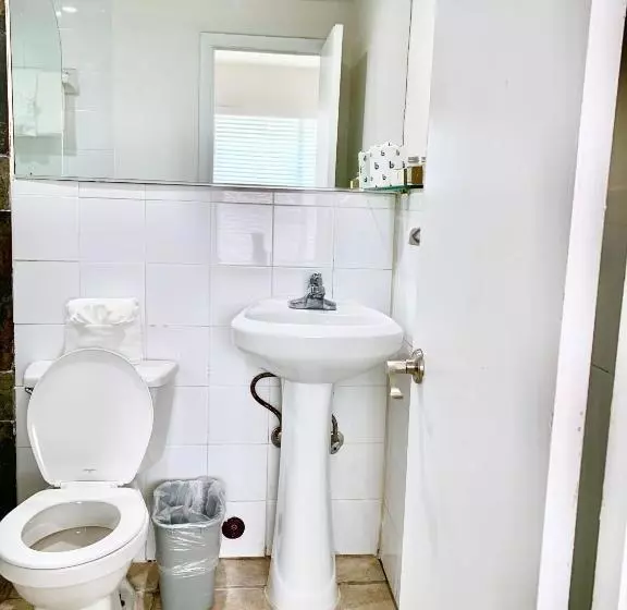 בית מלון כפרי Ocean Surf