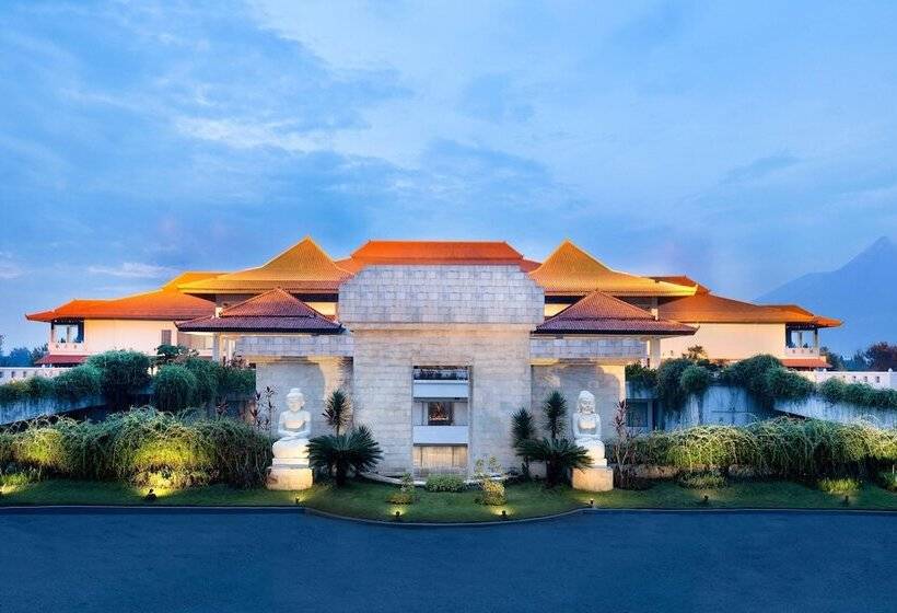 בית מלון כפרי Mustika Yogyakarta Resort & Spa