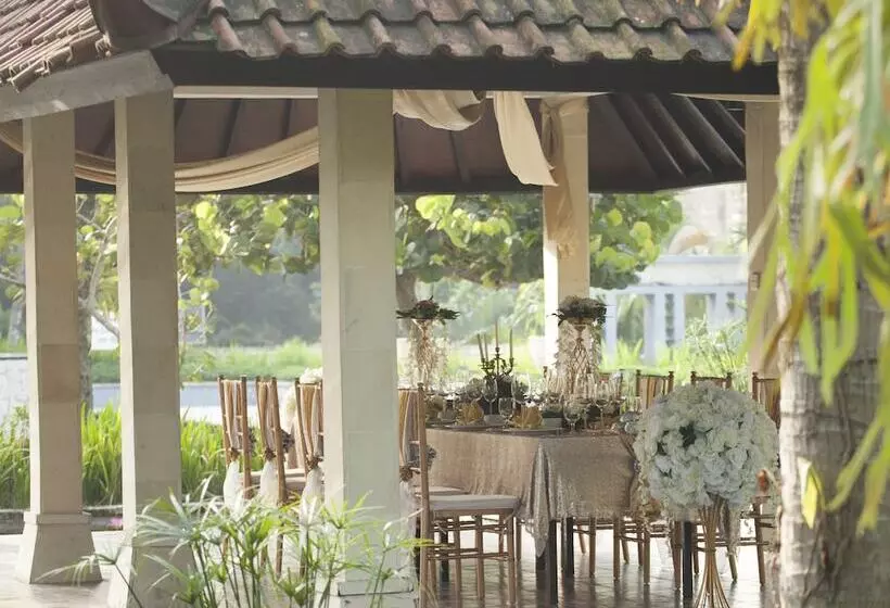 בית מלון כפרי Mustika Yogyakarta Resort & Spa