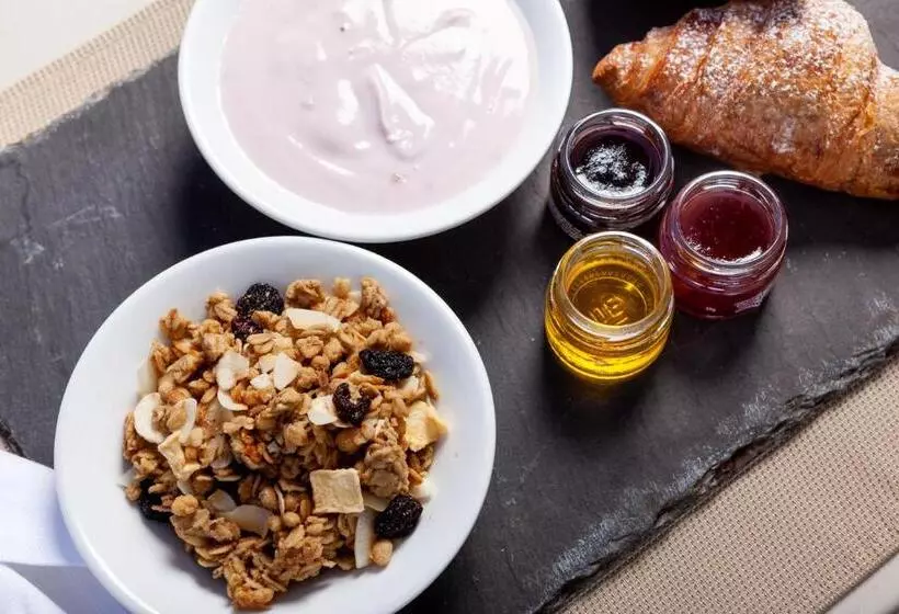 Shg Hotel De La Ville