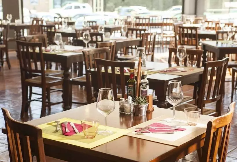 Shg Hotel De La Ville