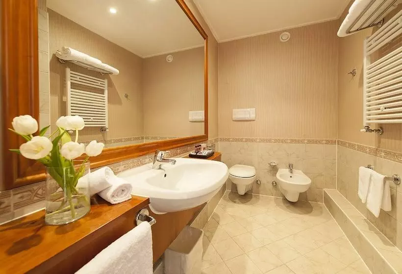 Shg Hotel De La Ville