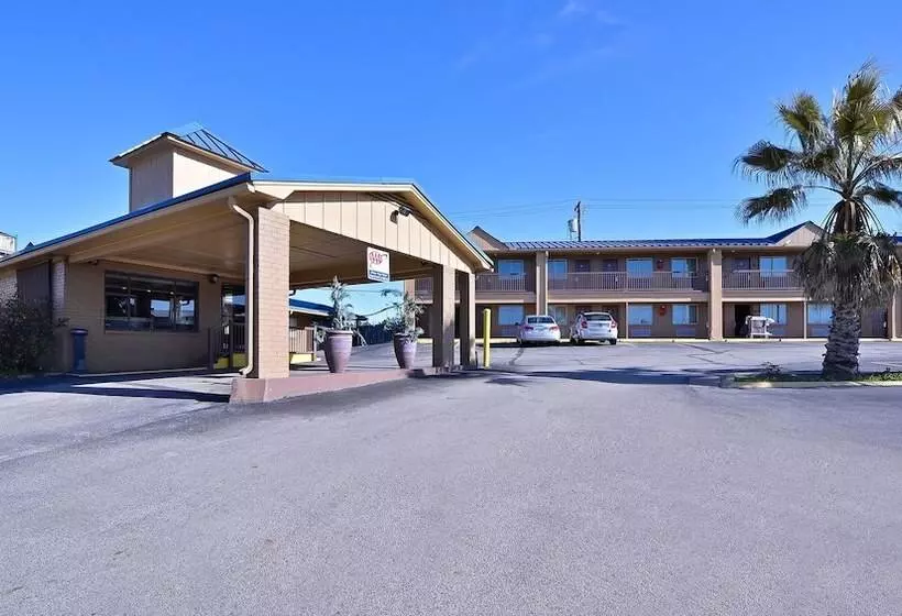 酒店 Xecutive Inn And Suites