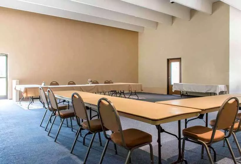 酒店 Baymont By Wyndham Barstow Historic Route 66