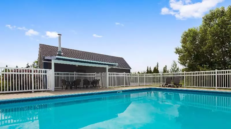 בית מלון כפרי Best Western Smiths Falls