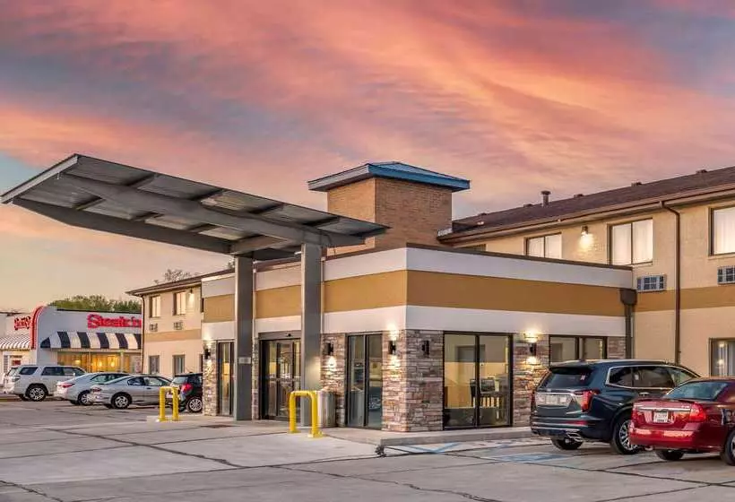 ホテル Comfort Inn Near Kokomo Speedway