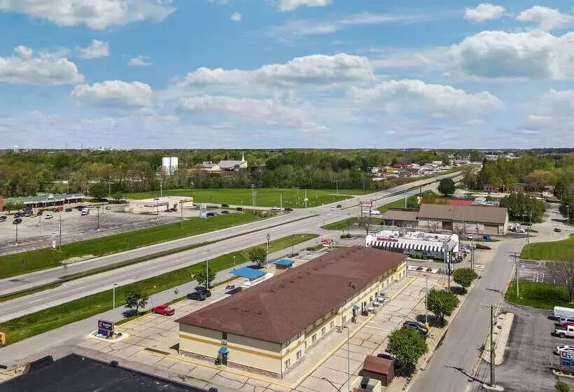 ホテル Comfort Inn Near Kokomo Speedway