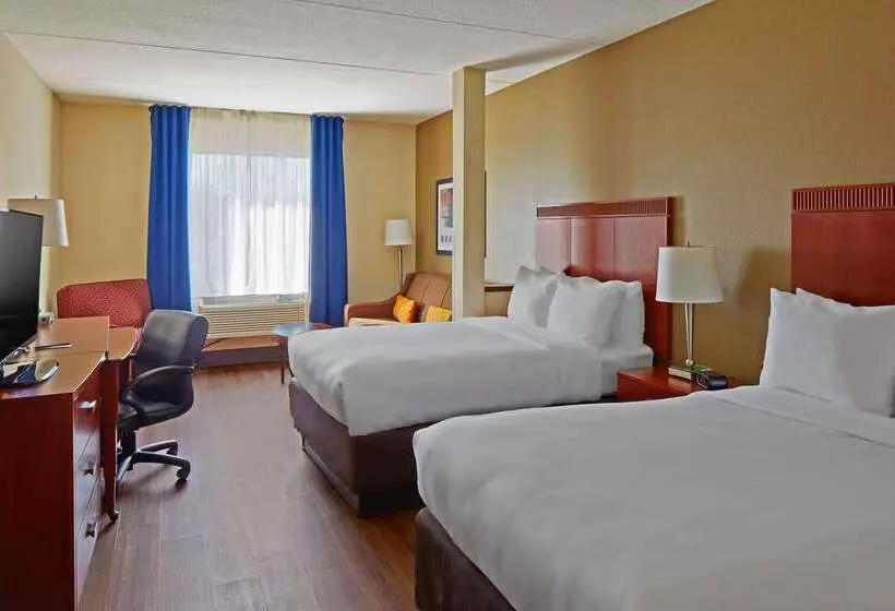 ホテル Comfort Suites Outlet Center