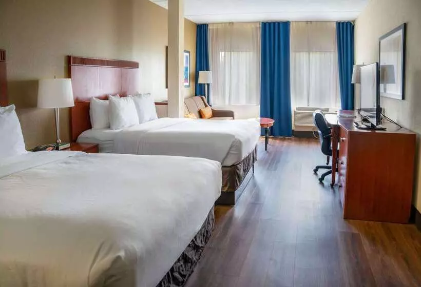 ホテル Comfort Suites Outlet Center