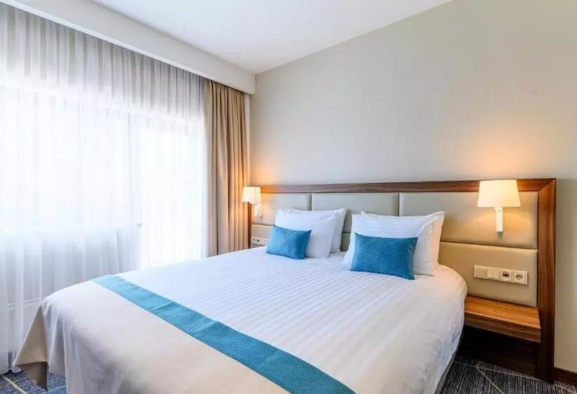 Отель Crowne Plaza Maastricht, An Ihg