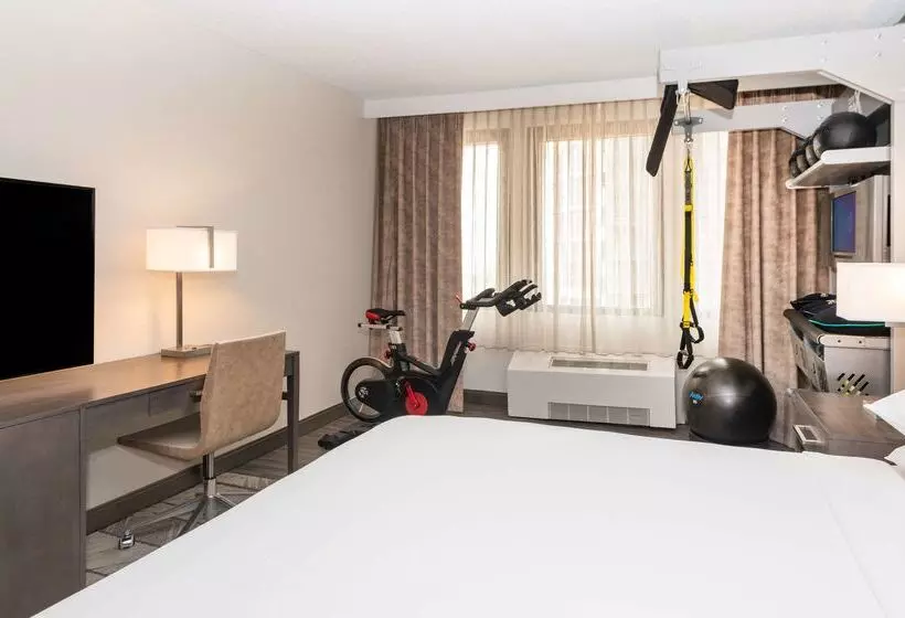 Hotelli Doubletree By Hilton Newark Penn Station