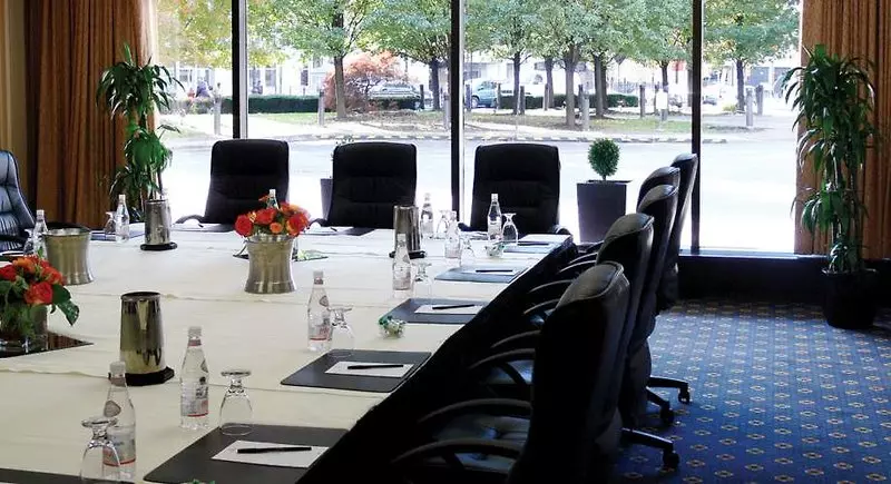 Hotelli Doubletree By Hilton Newark Penn Station