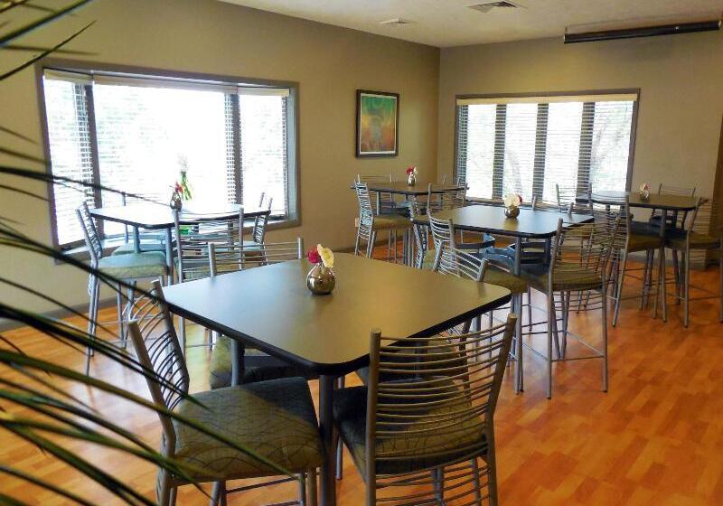 Eastland Suites Hotel & Conference Center