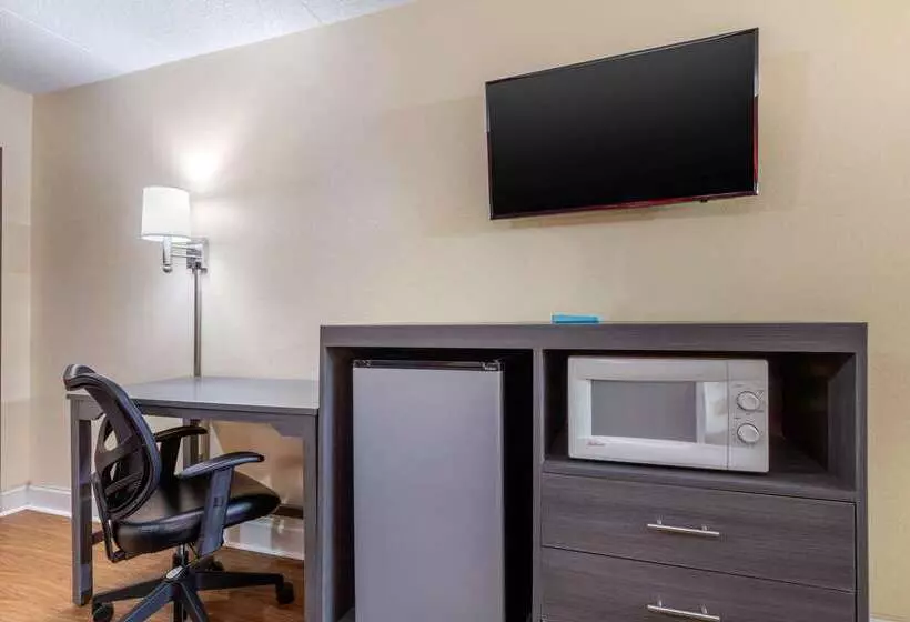 בית מלון כפרי Econo Lodge