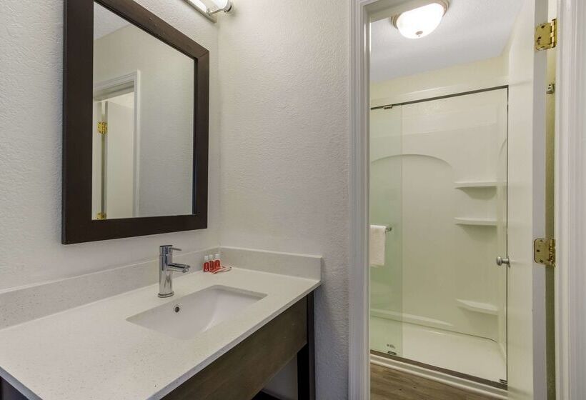 فندق Econo Lodge Cherry Point