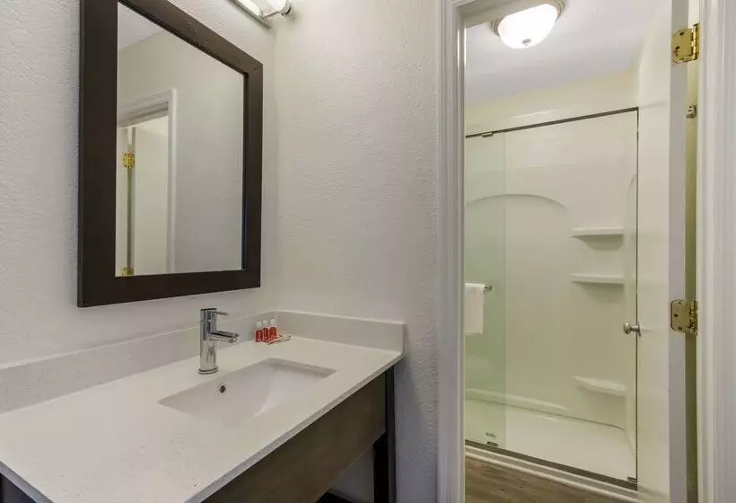 호텔 Econo Lodge Cherry Point